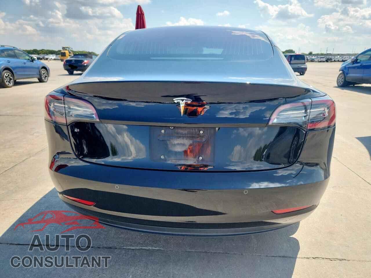 TESLA MODEL 3 2018 - 5YJ3E1EA3JF042414