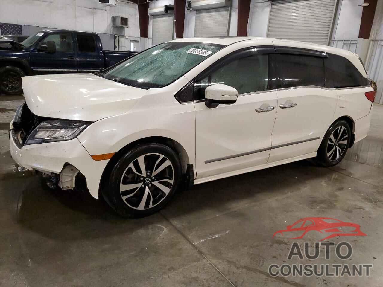 HONDA ODYSSEY 2018 - 5FNRL6H90JB011703