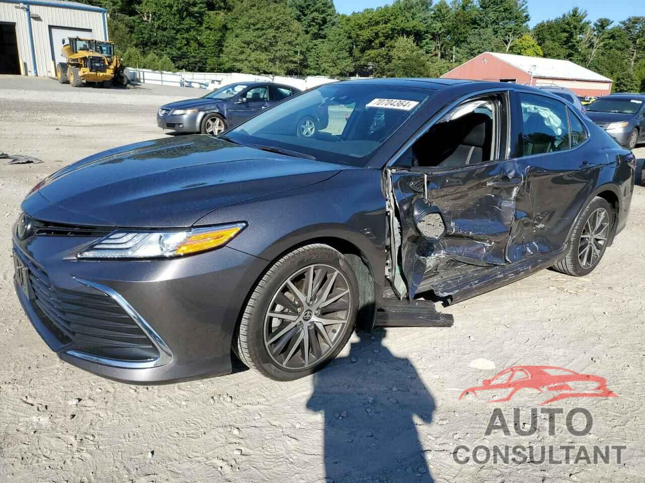 TOYOTA CAMRY 2022 - 4T1F11AK7NU005950