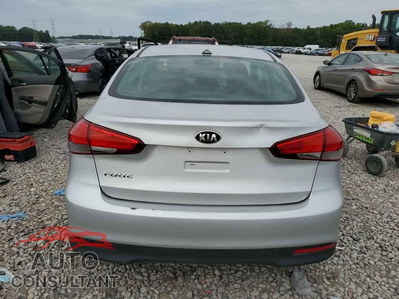 KIA FORTE 2017 - 3KPFK4A78HE048792