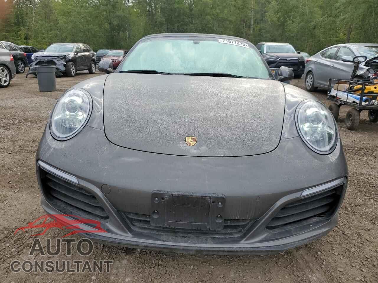 PORSCHE 911 2019 - WP0BA2A94KS120096