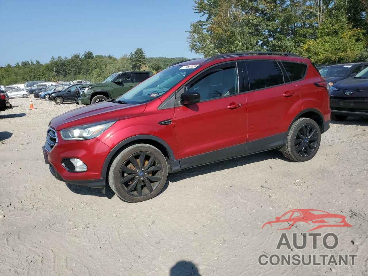FORD ESCAPE 2017 - 1FMCU9GD9HUC58712