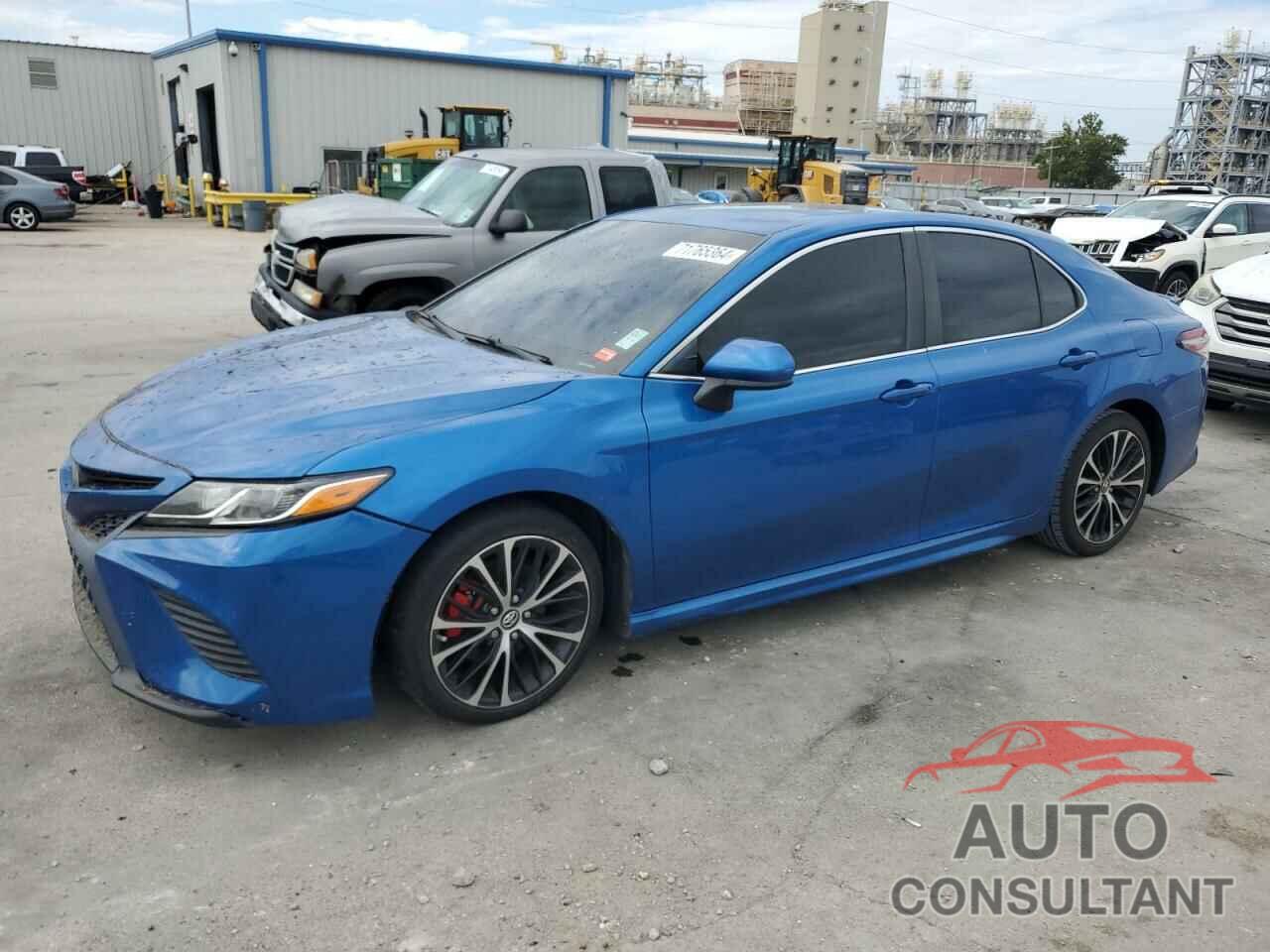 TOYOTA CAMRY 2018 - 4T1B11HK3JU158243