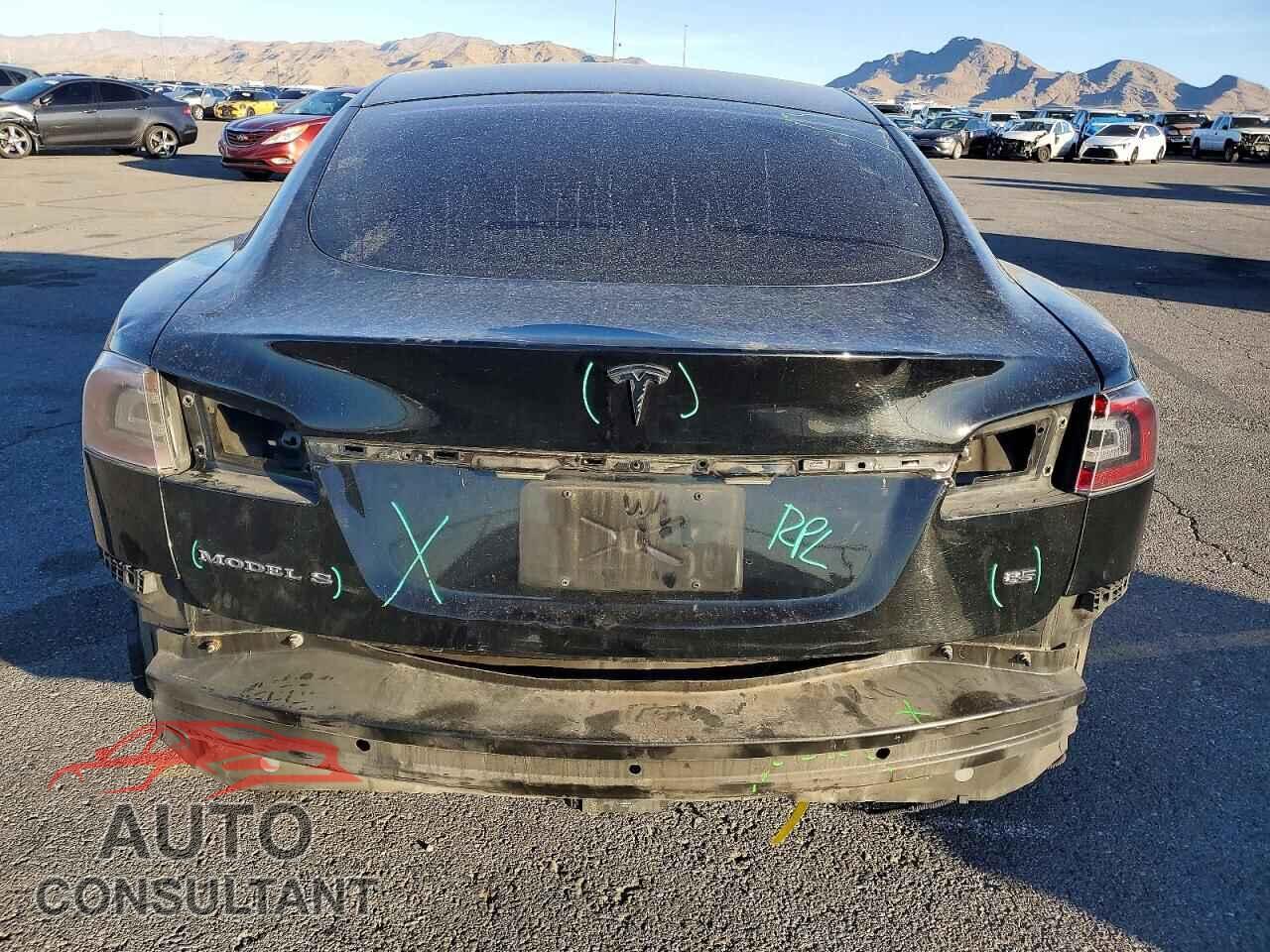 TESLA MODEL S 2013 - 5YJSA1CN5DFP22963