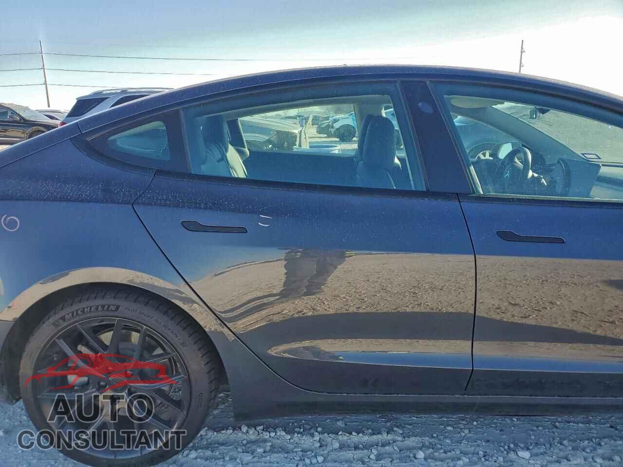 TESLA MODEL 3 2021 - 5YJ3E1EB3MF850212