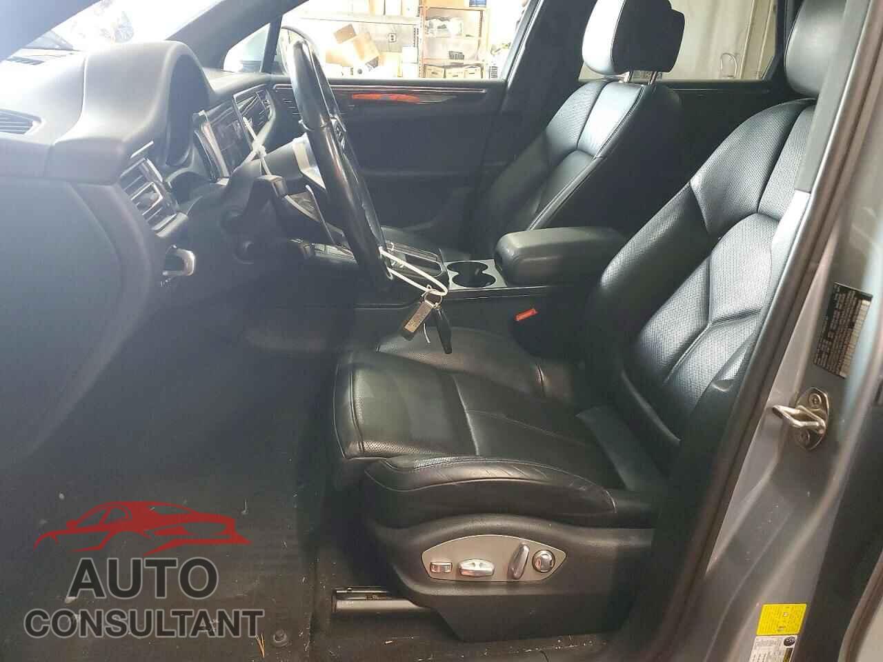 PORSCHE MACAN 2021 - WP1AA2A56MLB00453