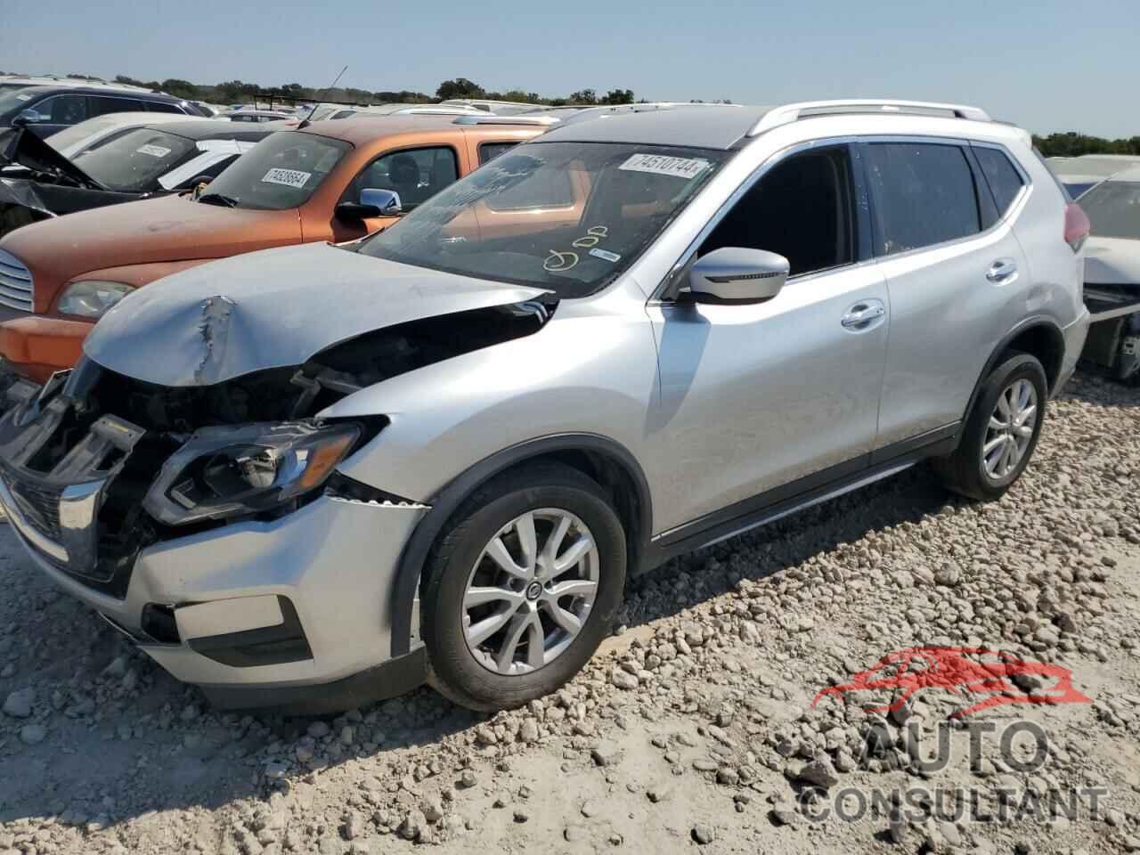 NISSAN ROGUE 2018 - KNMAT2MT3JP504904