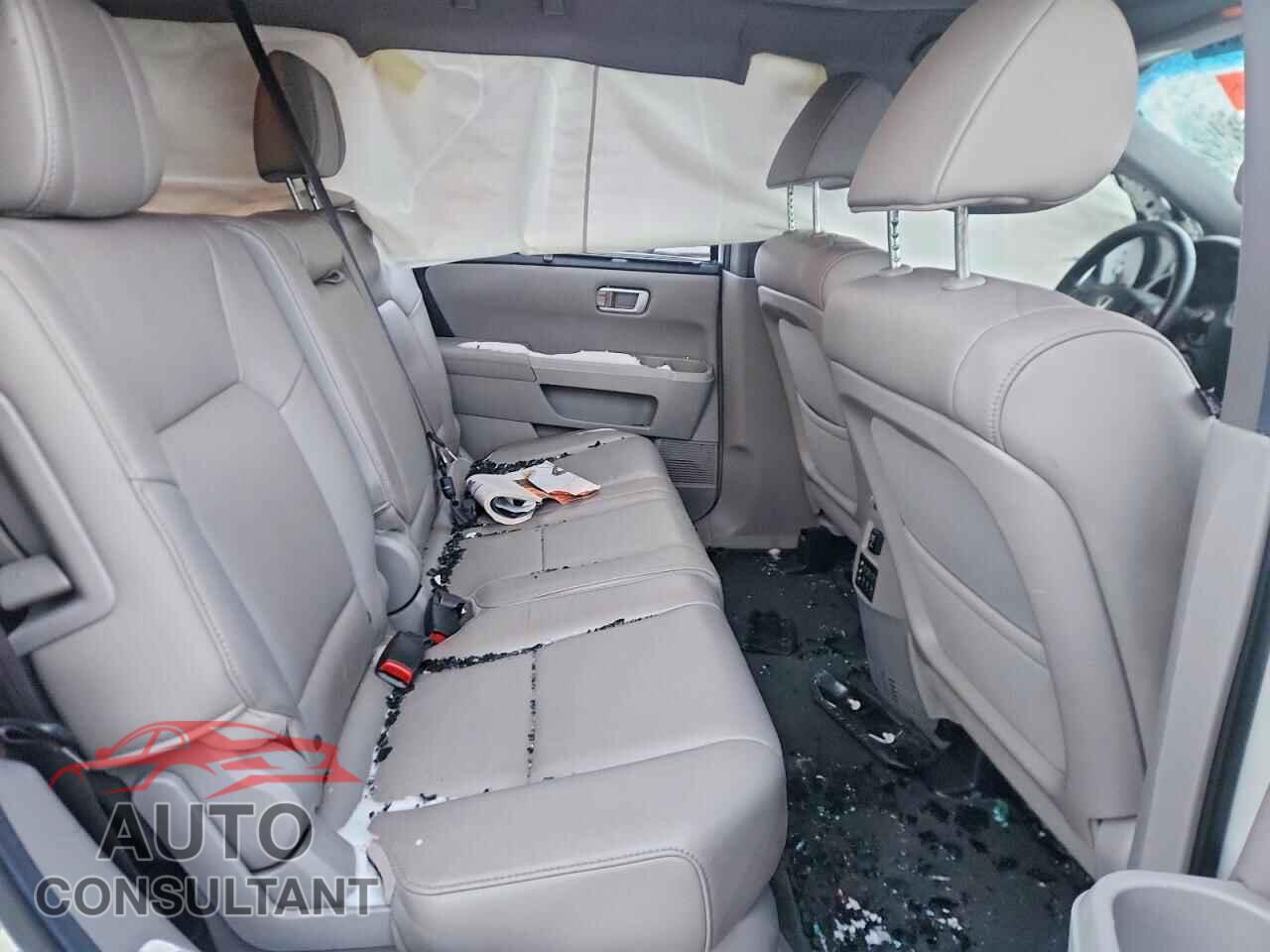 HONDA PILOT 2012 - 5FNYF4H95CB044111