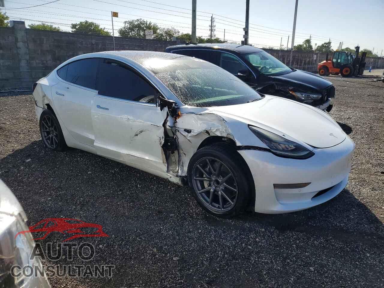 TESLA MODEL 3 2019 - 5YJ3E1EA3KF426467
