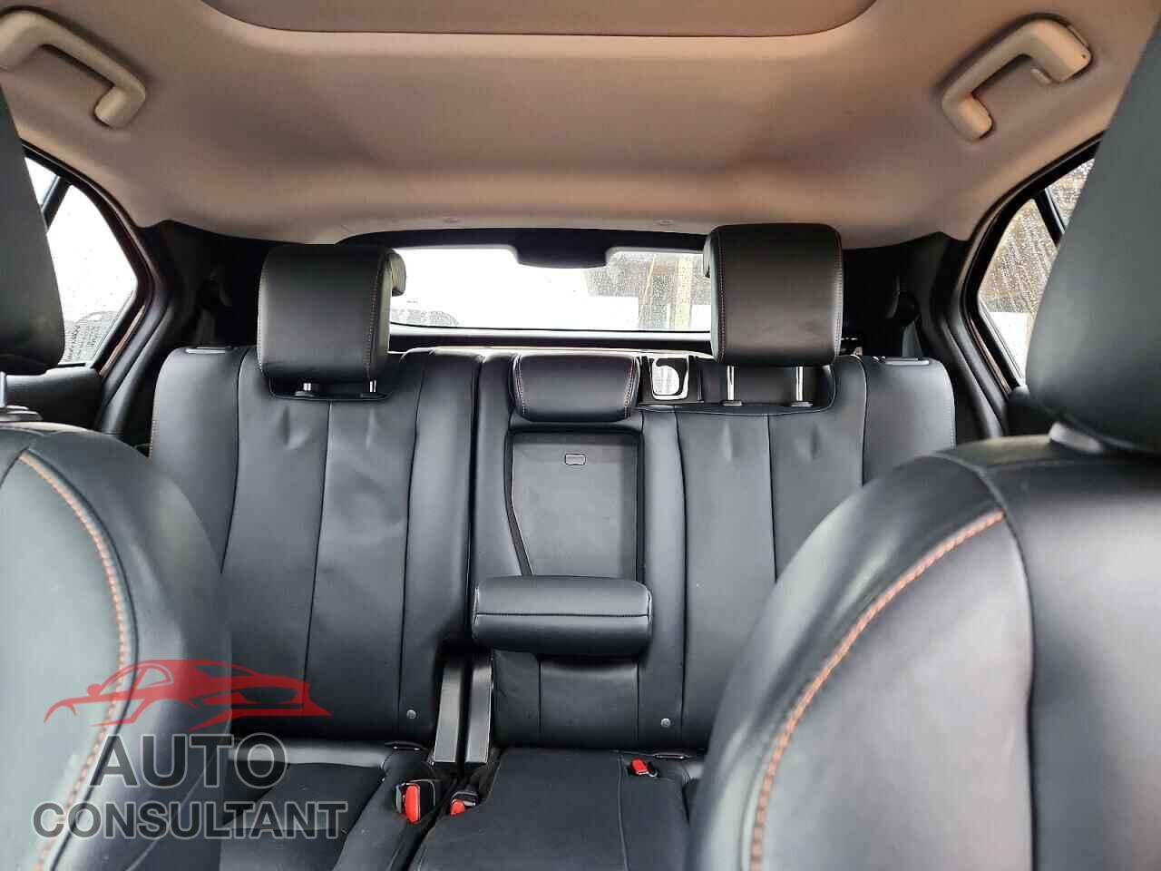 MITSUBISHI ECLIPSE 2018 - JA4AT5AA7JZ070313