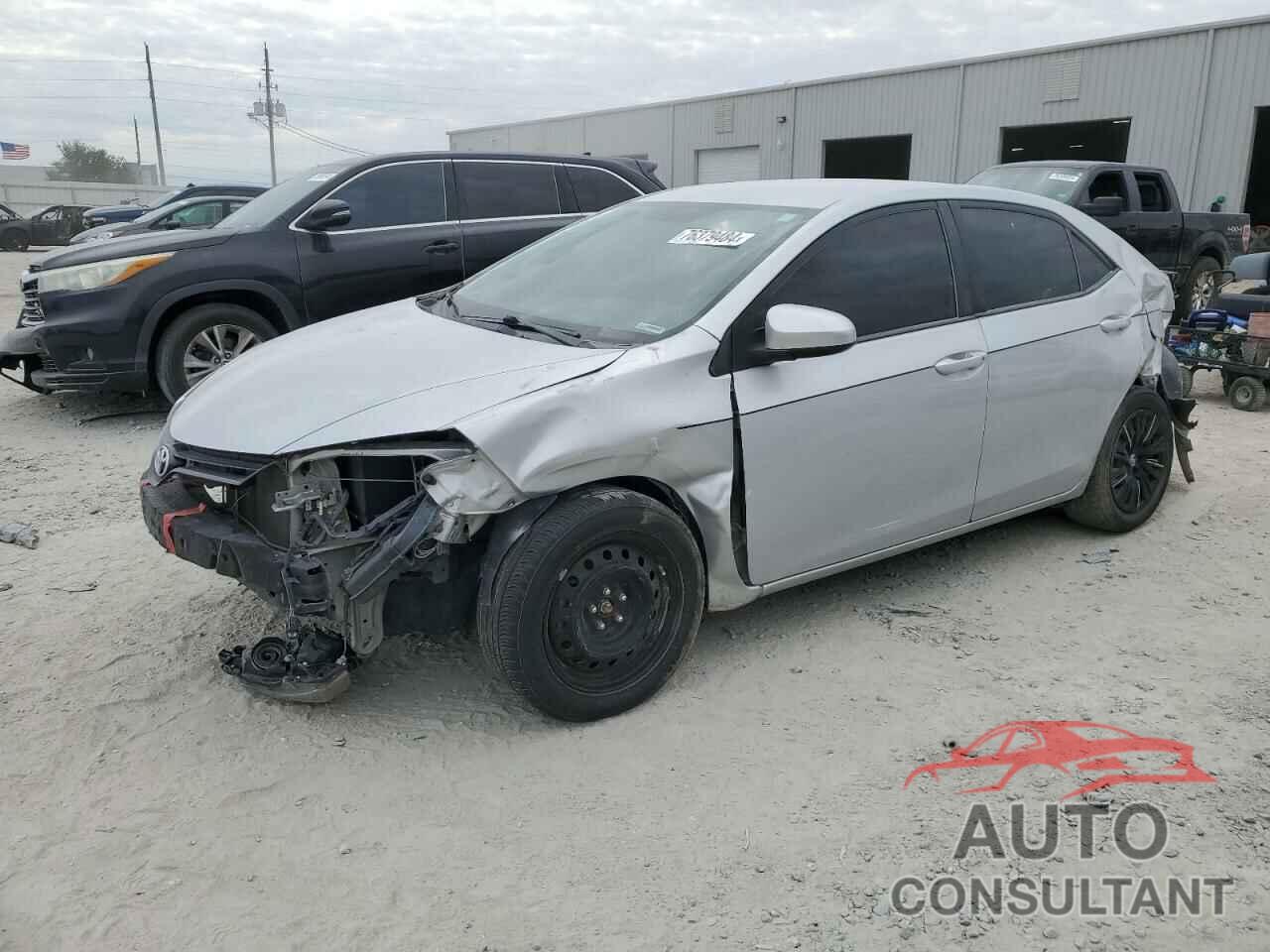 TOYOTA COROLLA 2015 - 5YFBURHE6FP283049