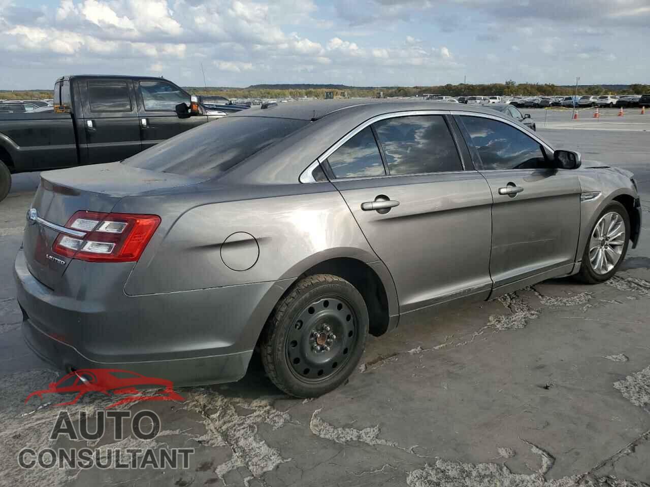 FORD TAURUS 2014 - 1FAHP2F82EG176155