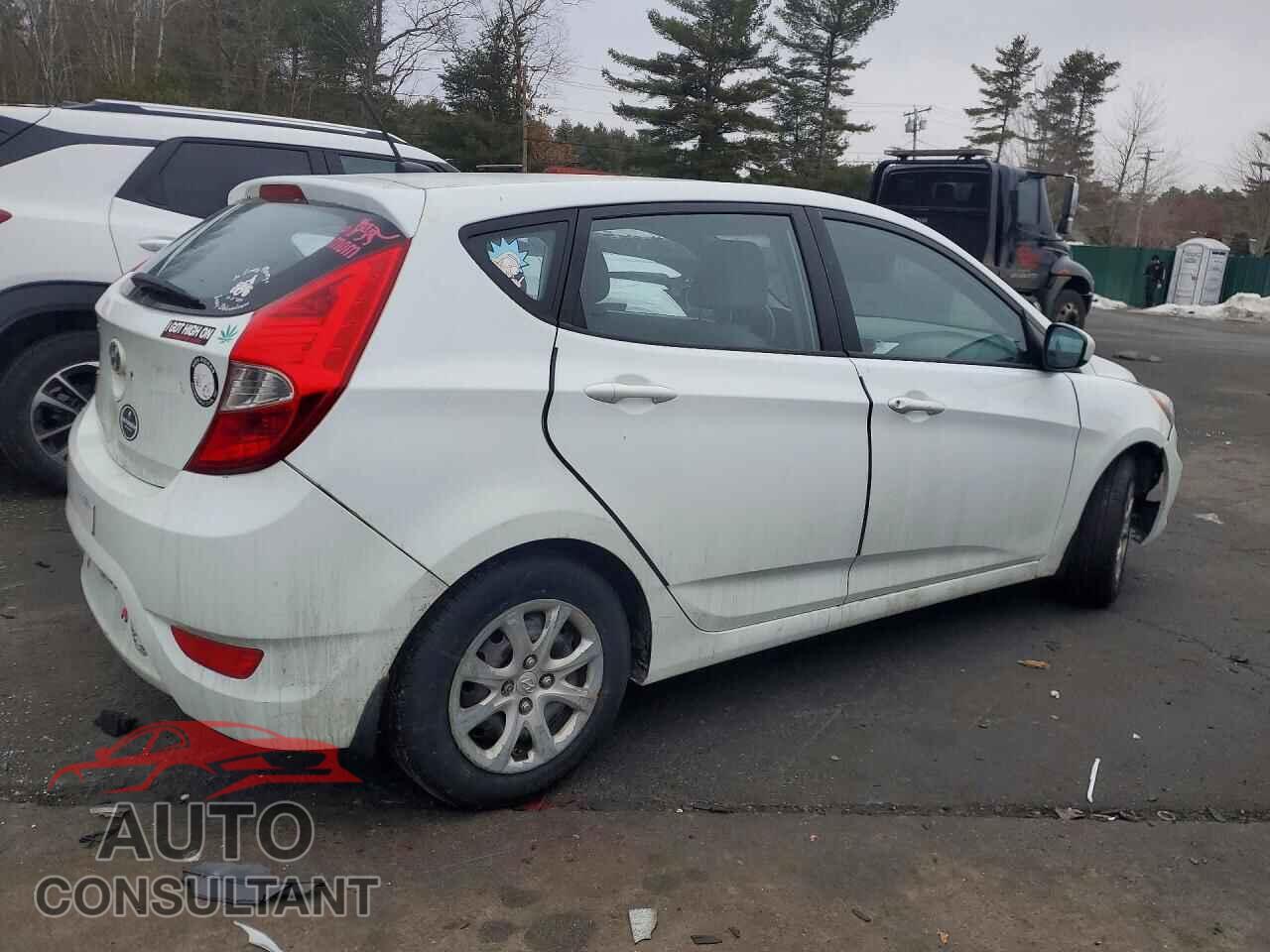 HYUNDAI ACCENT 2013 - KMHCT5AE7DU087742