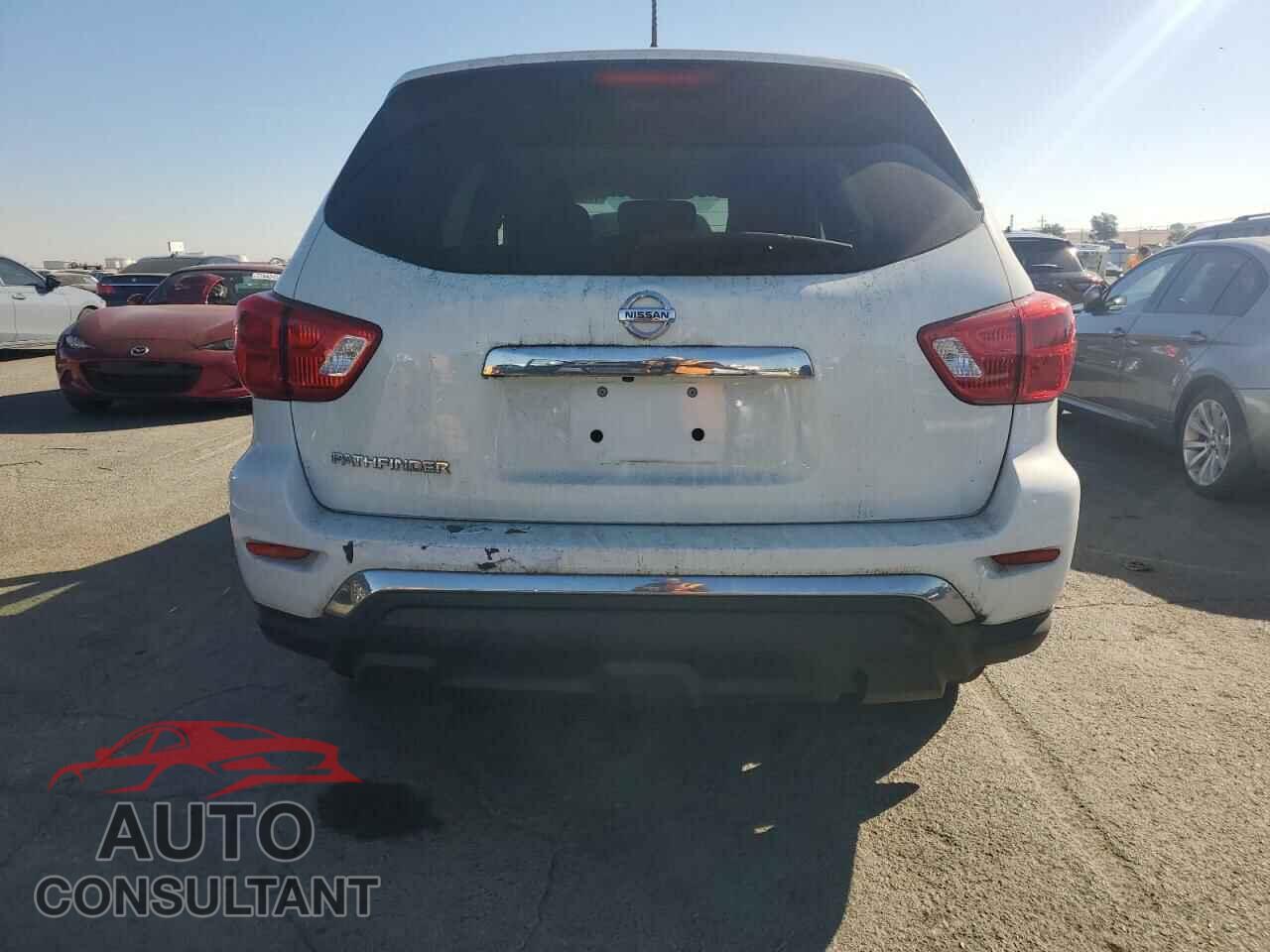 NISSAN PATHFINDER 2017 - 5N1DR2MN5HC633656