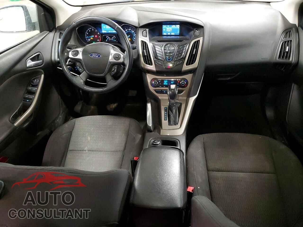 FORD FOCUS 2012 - 1FAHP3M22CL357975