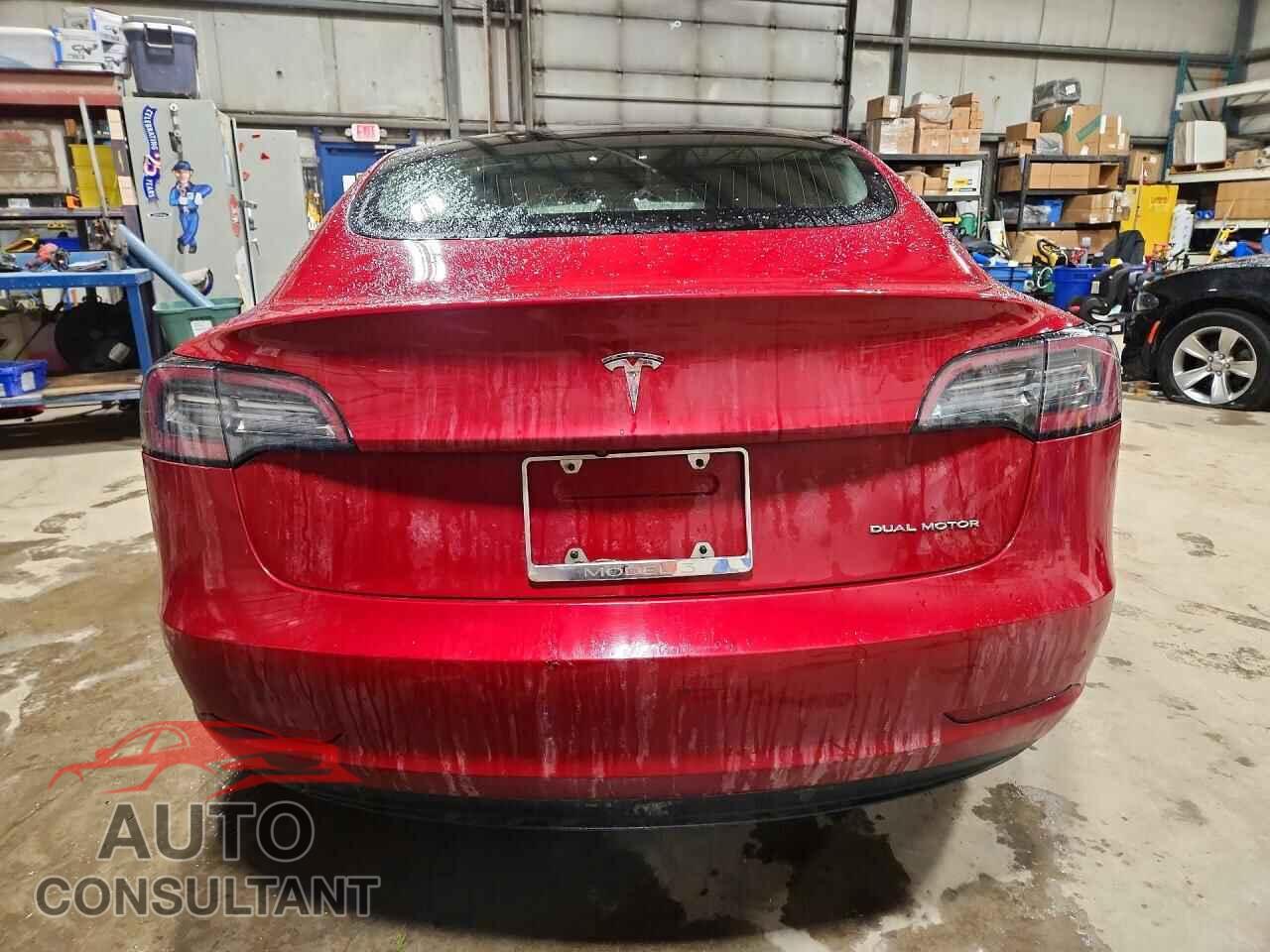 TESLA MODEL 3 2018 - 5YJ3E1EB9JF109574