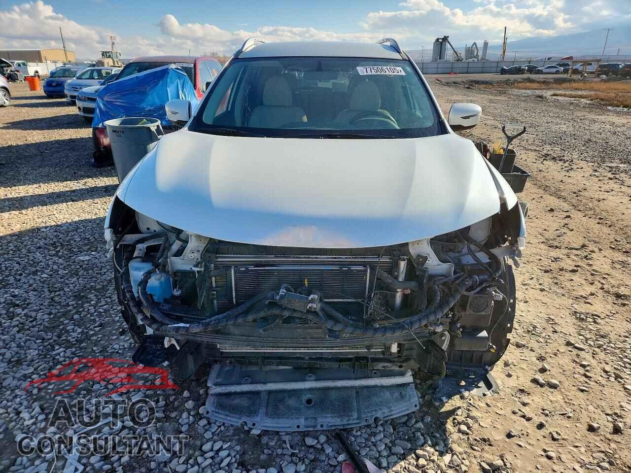 NISSAN ROGUE 2017 - 5N1ET2MV1HC826764