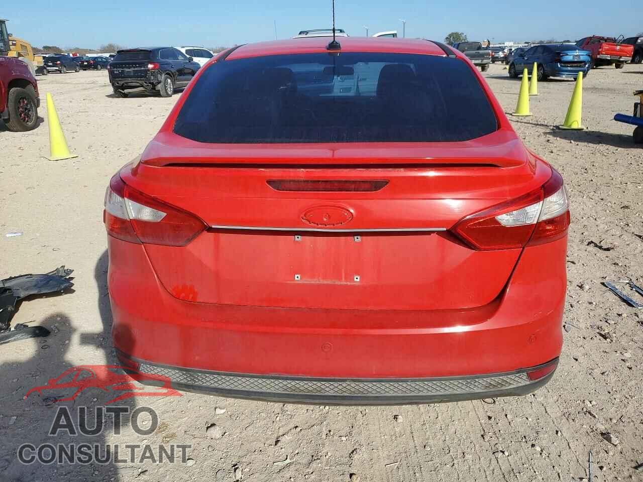 FORD FOCUS 2014 - 1FADP3F21EL196792