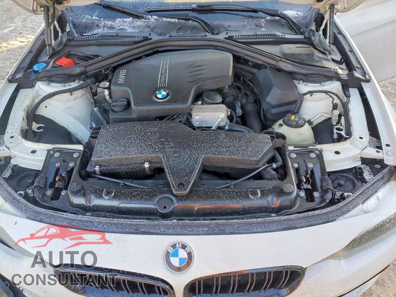 BMW 320 2017 - WBA8E5G58HNU41258