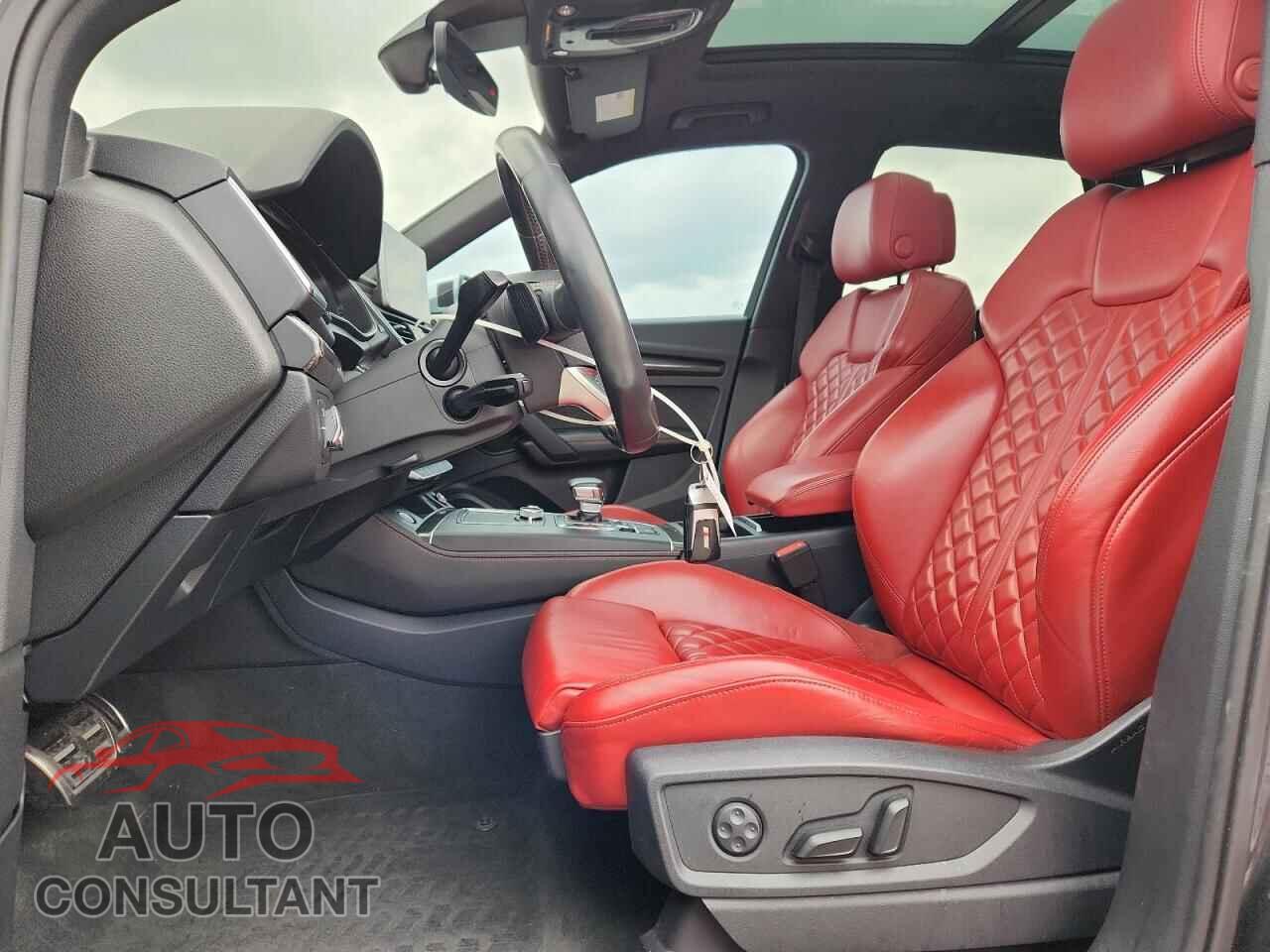 AUDI SQ5 2018 - WA1A4AFY9J2111836