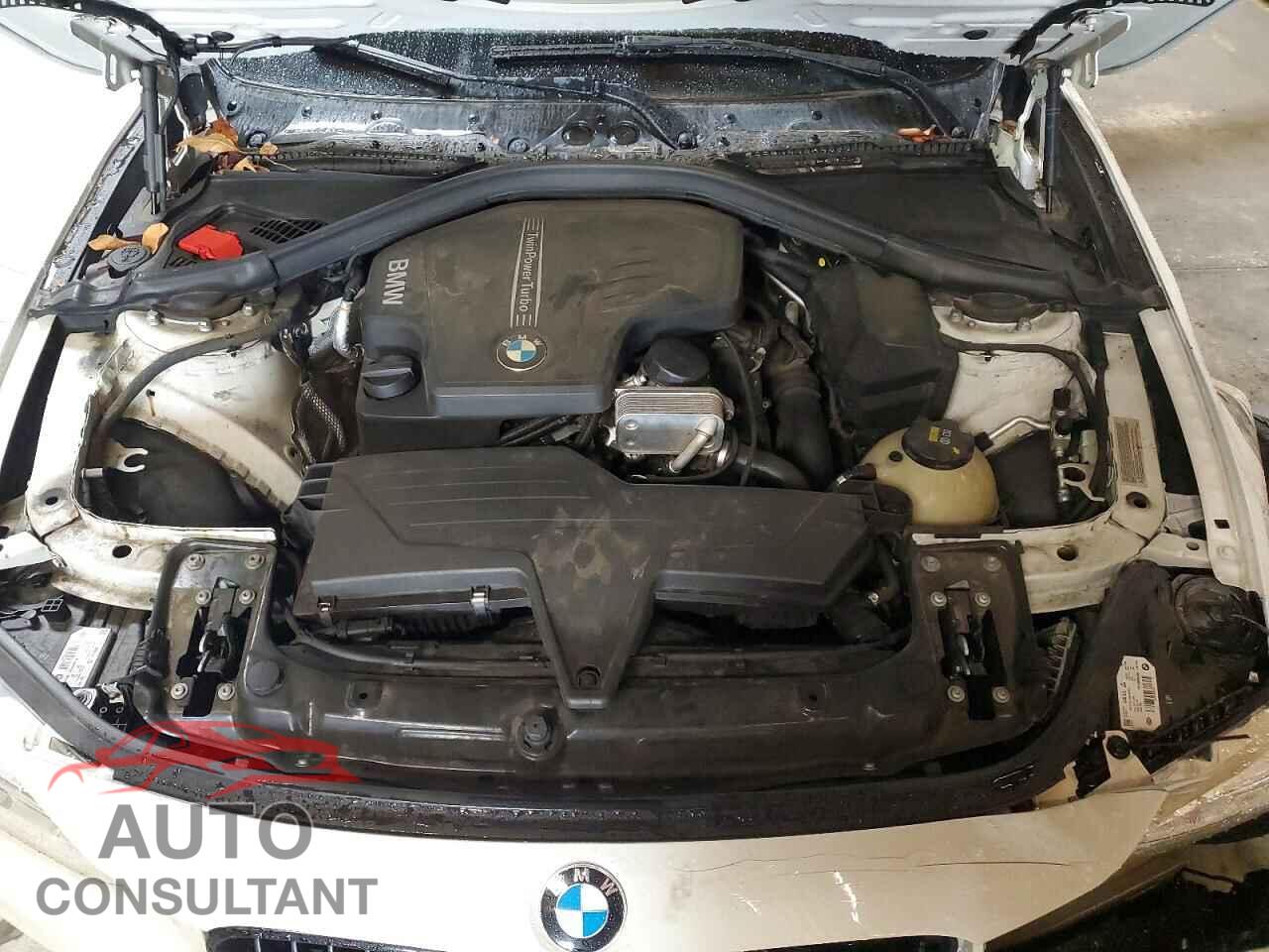 BMW 3 SERIES 2016 - WBA8E9C58GK645989