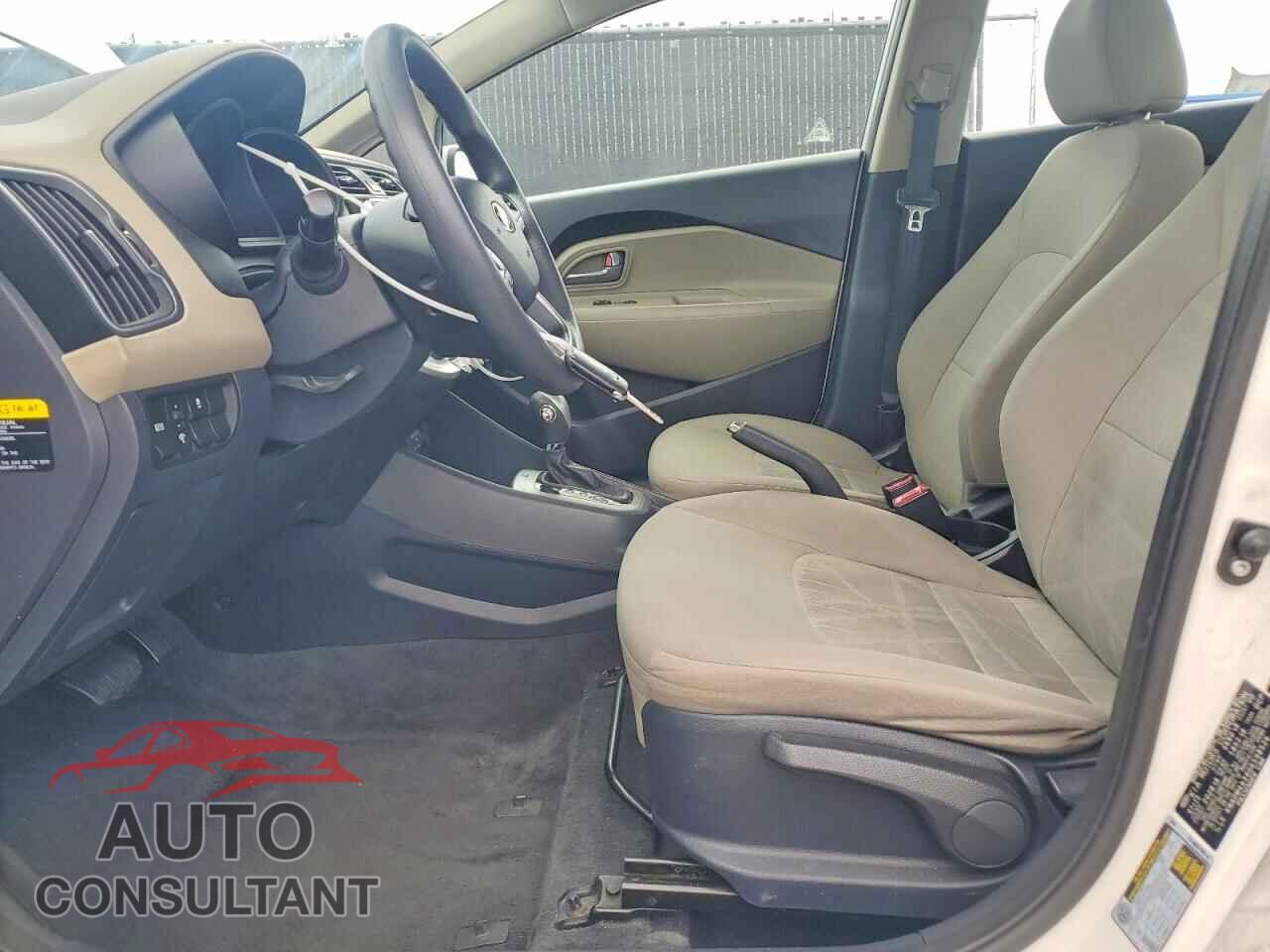 KIA RIO 2016 - KNADM4A38G6598526