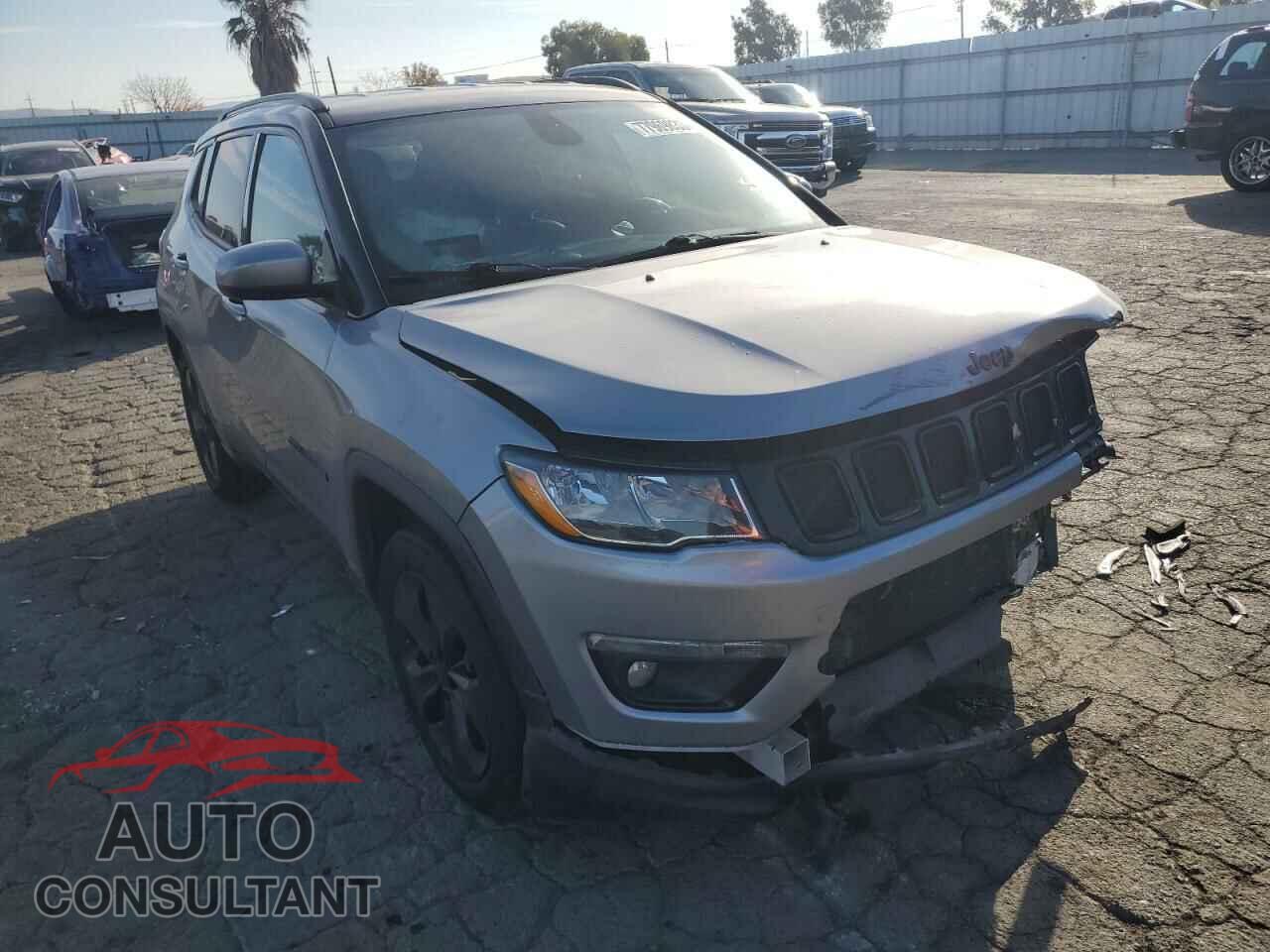 JEEP COMPASS 2018 - 3C4NJCBB3JT460857