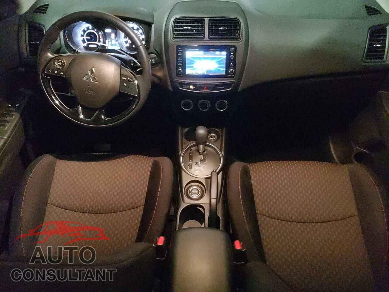 MITSUBISHI OUTLANDER 2017 - JA4AR3AU4HZ052178