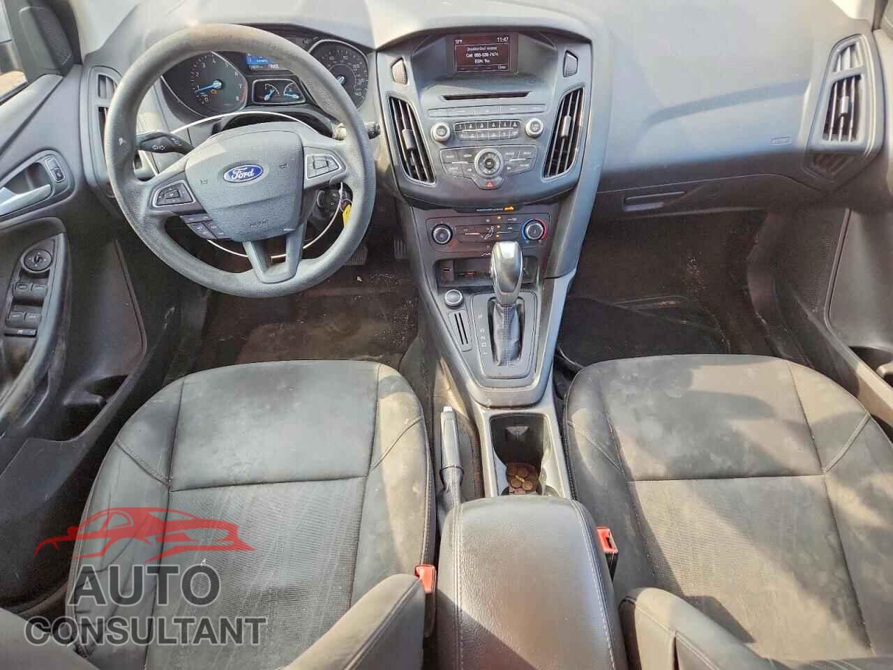FORD FOCUS 2015 - 1FADP3K21FL217163