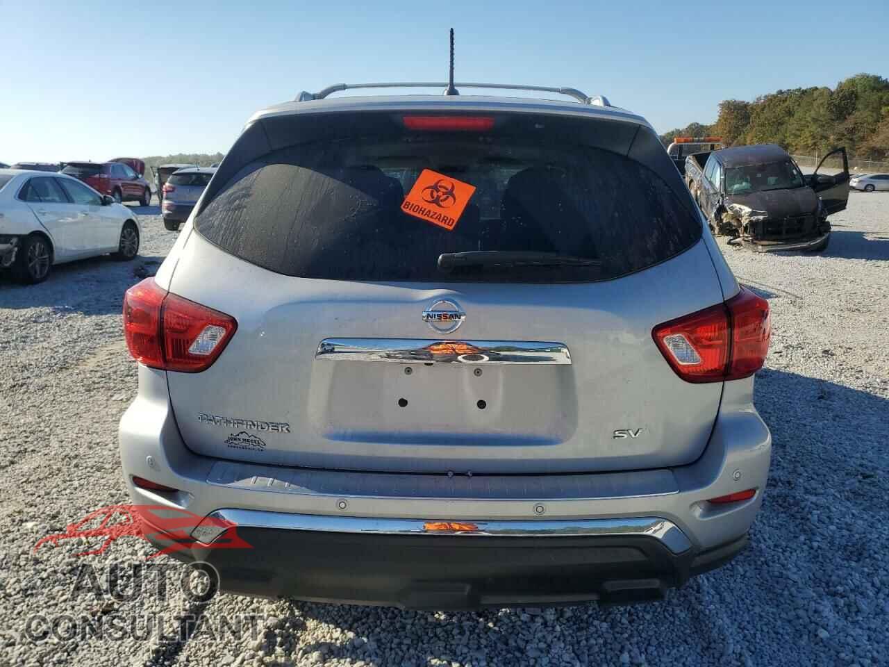 NISSAN PATHFINDER 2017 - 5N1DR2MN7HC606555