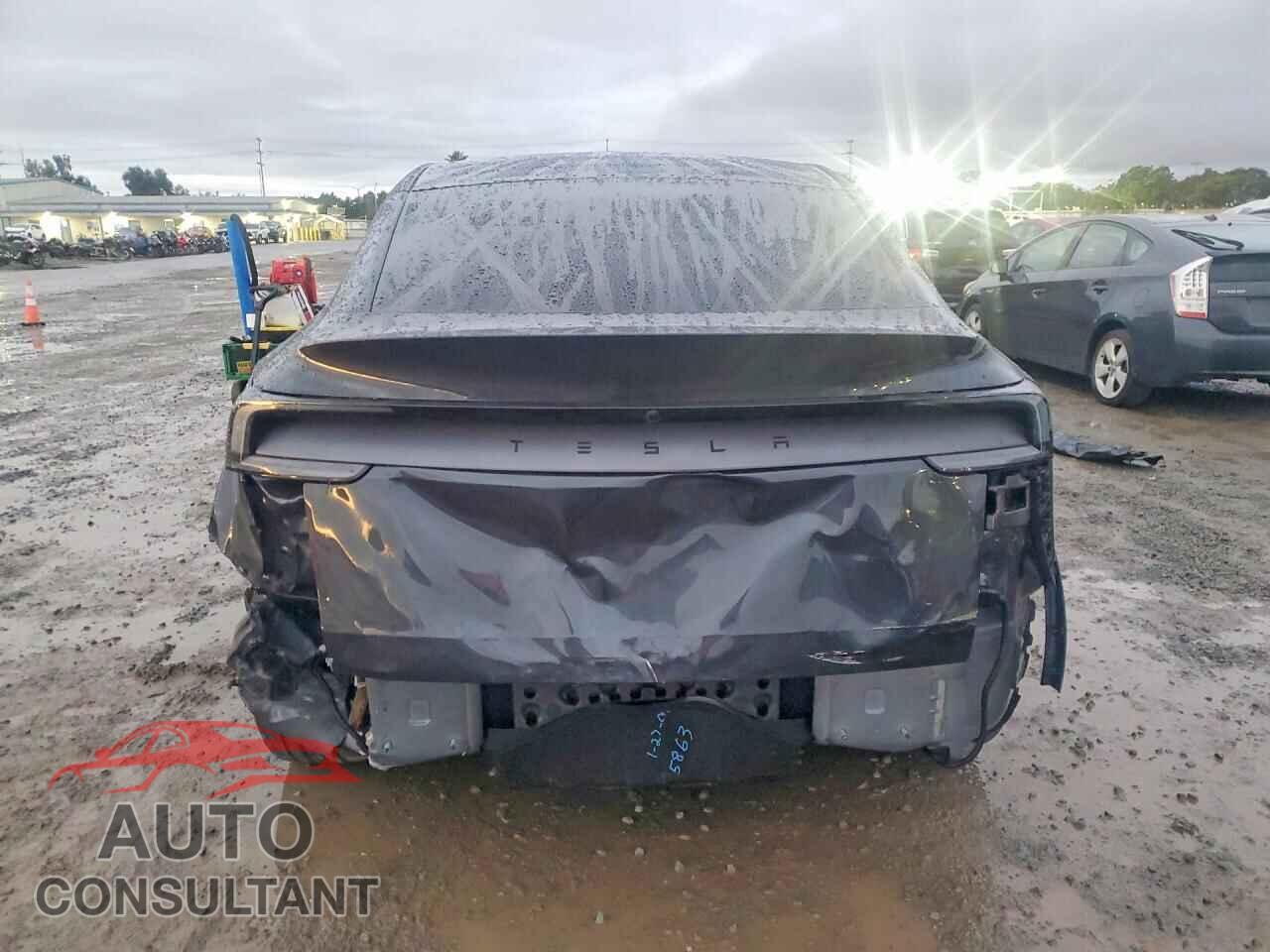 TESLA MODEL Y 2026 - 7SAYGDED4TF408172