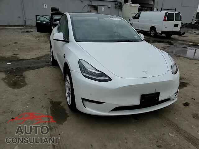 TESLA MODEL Y 2021 - 5YJYGAEE6MF145589