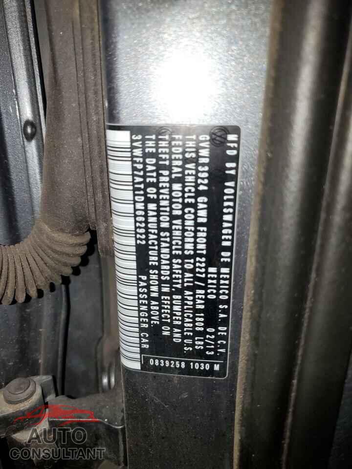 VOLKSWAGEN BEETLE 2013 - 3VWFP7AT1DM662922