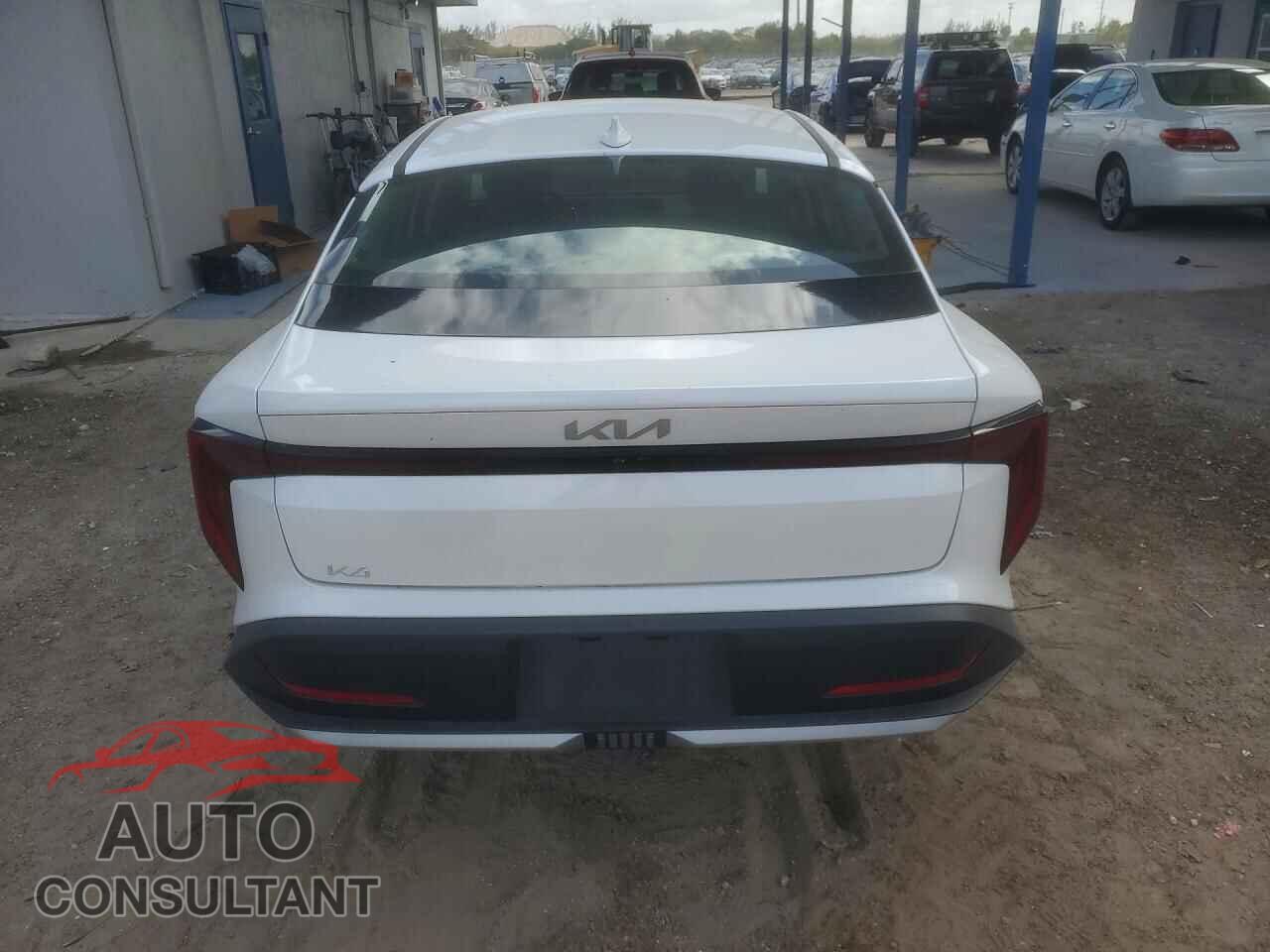 KIA K4 2025 - 3KPFT4DE3SE064915
