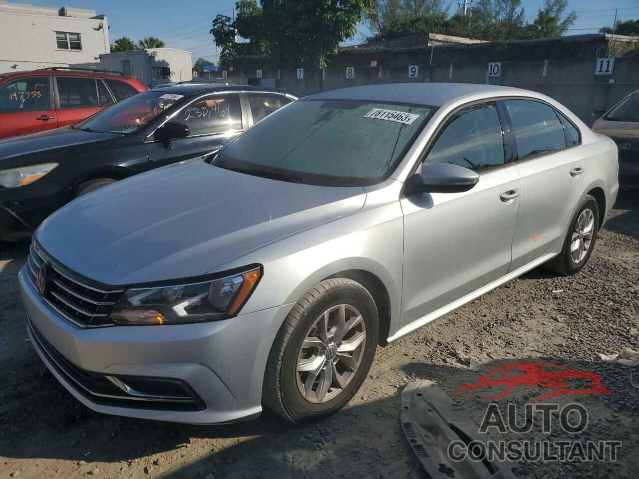 VOLKSWAGEN PASSAT 2018 - 1VWAA7A39JC016231