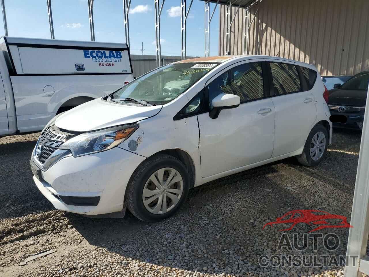 NISSAN VERSA 2018 - 3N1CE2CP3JL352029