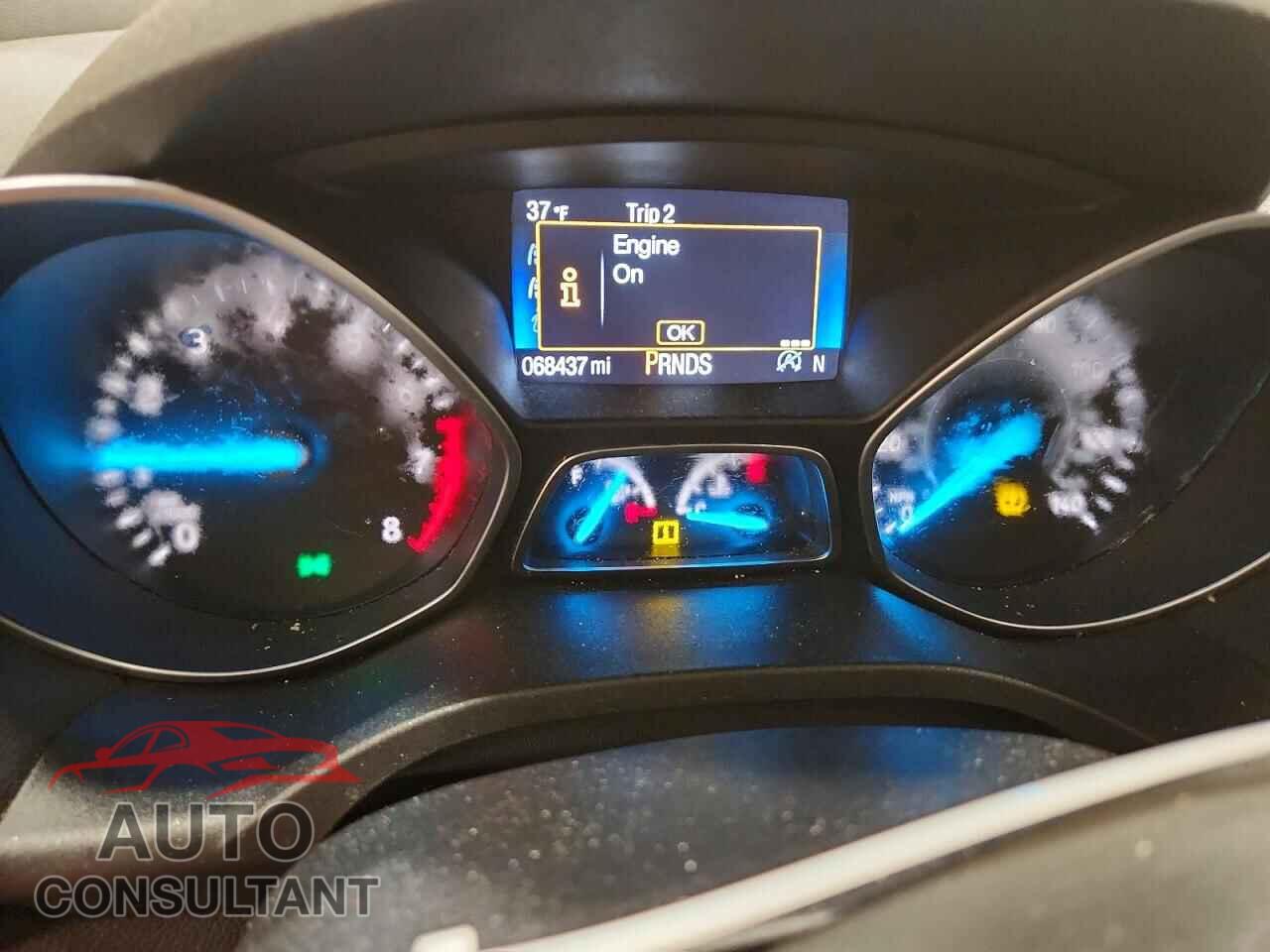 FORD ESCAPE 2017 - 1FMCU9JD9HUC06165