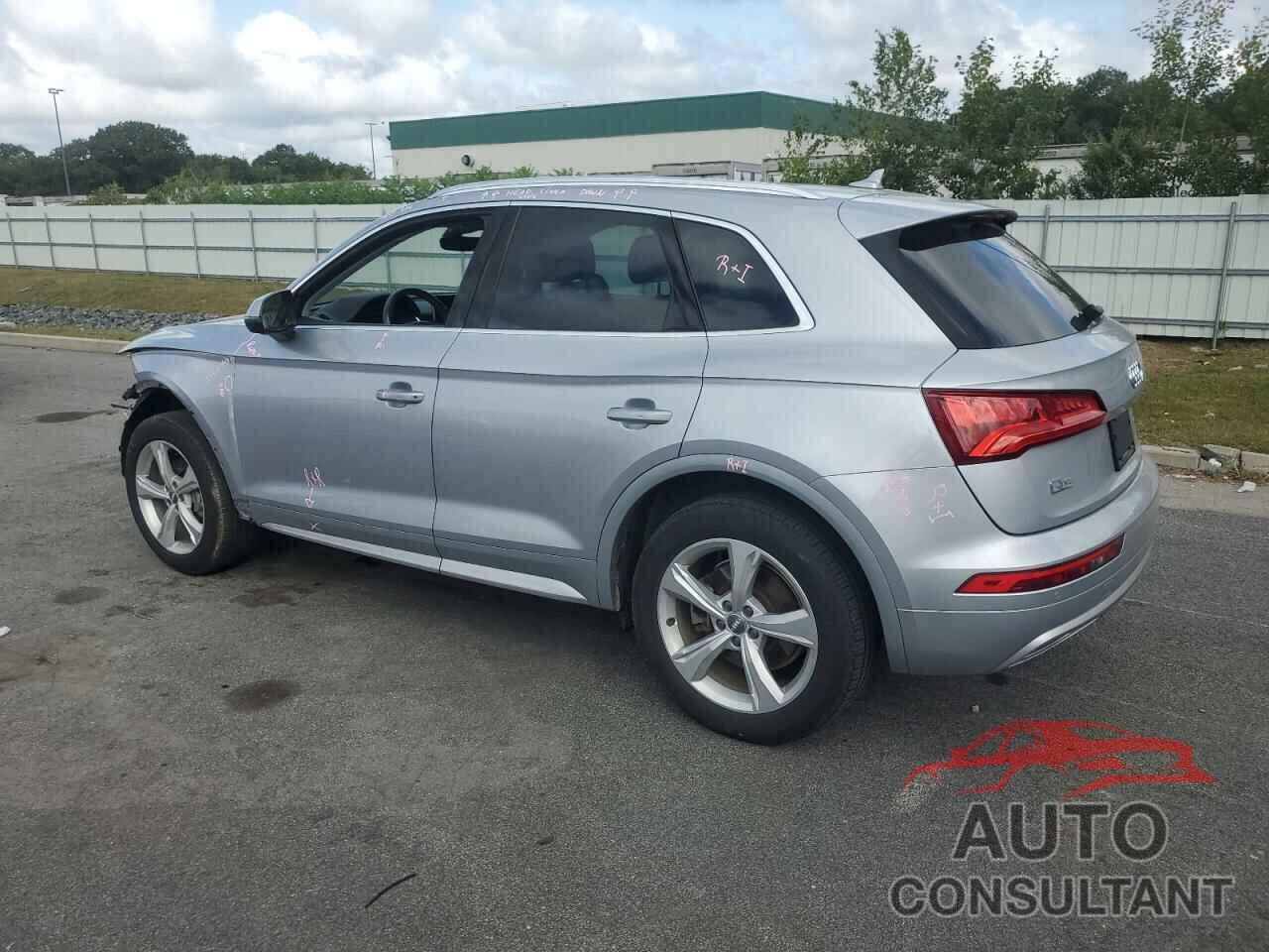 AUDI Q5 2020 - WA1BNAFYXL2051344