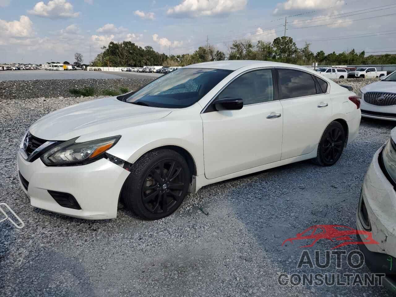NISSAN ALTIMA 2017 - 1N4AL3AP8HC215800