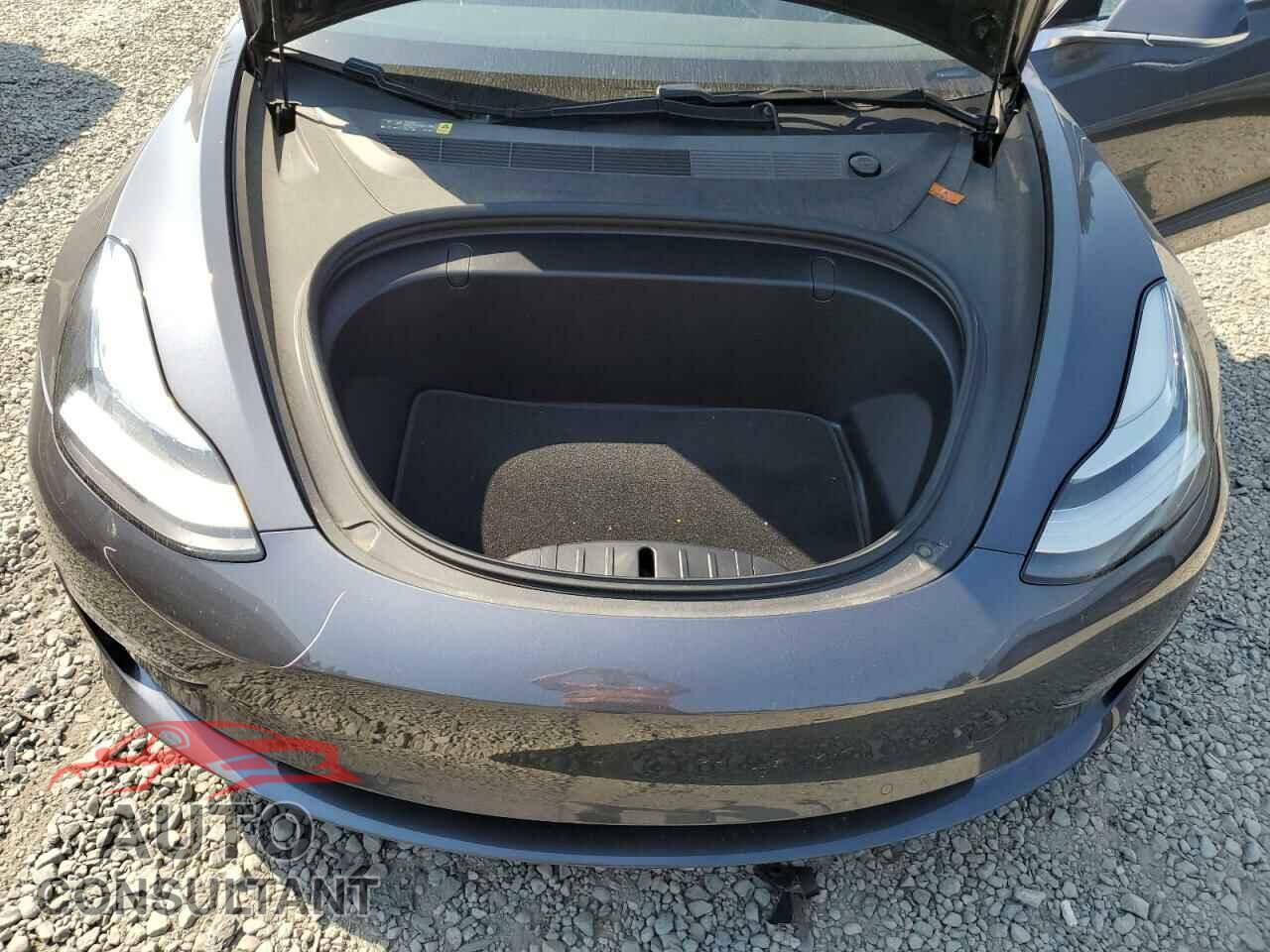 TESLA MODEL 3 2018 - 5YJ3E1EA4JF045127
