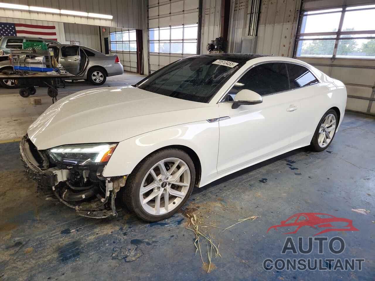 AUDI A5 2023 - WAUTAAF5XPA058301
