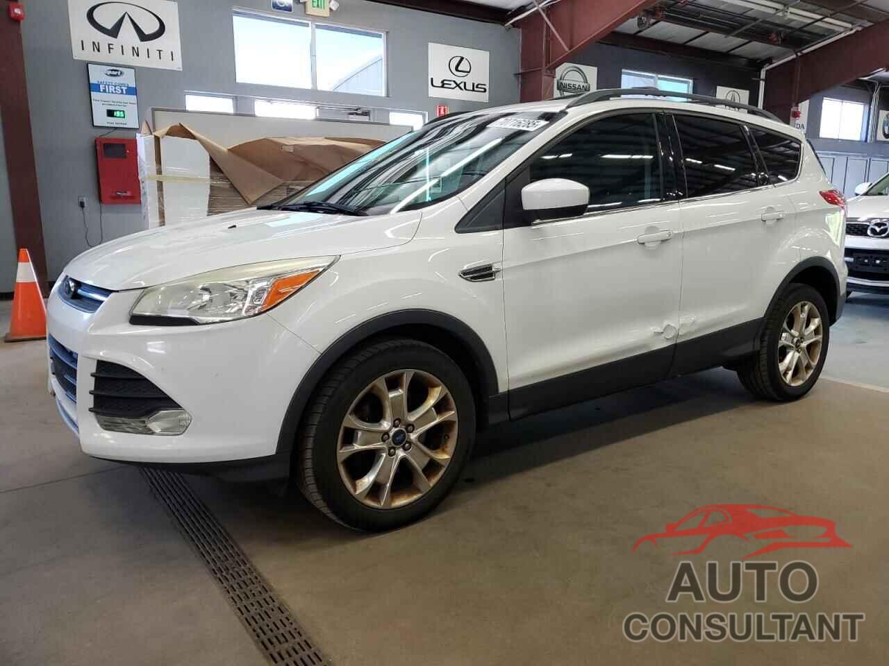 FORD ESCAPE 2013 - 1FMCU9G90DUB99183
