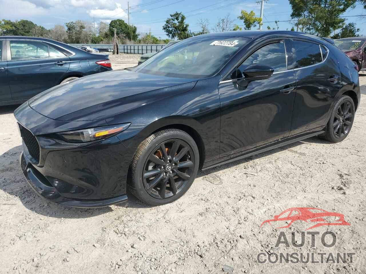 MAZDA 3 2023 - JM1BPBNY6P1608396