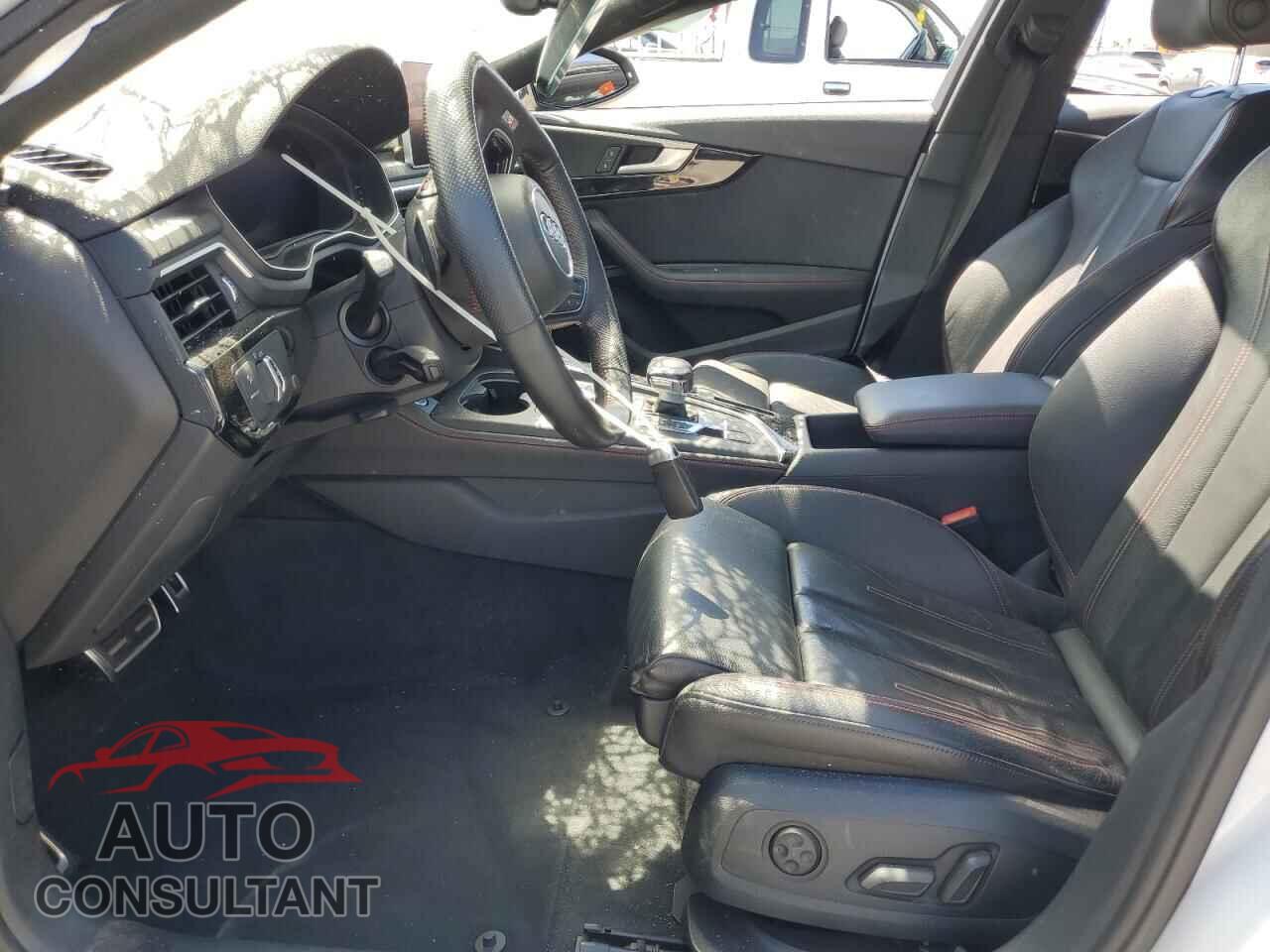 AUDI A4 2018 - WAUENAF47JA075004