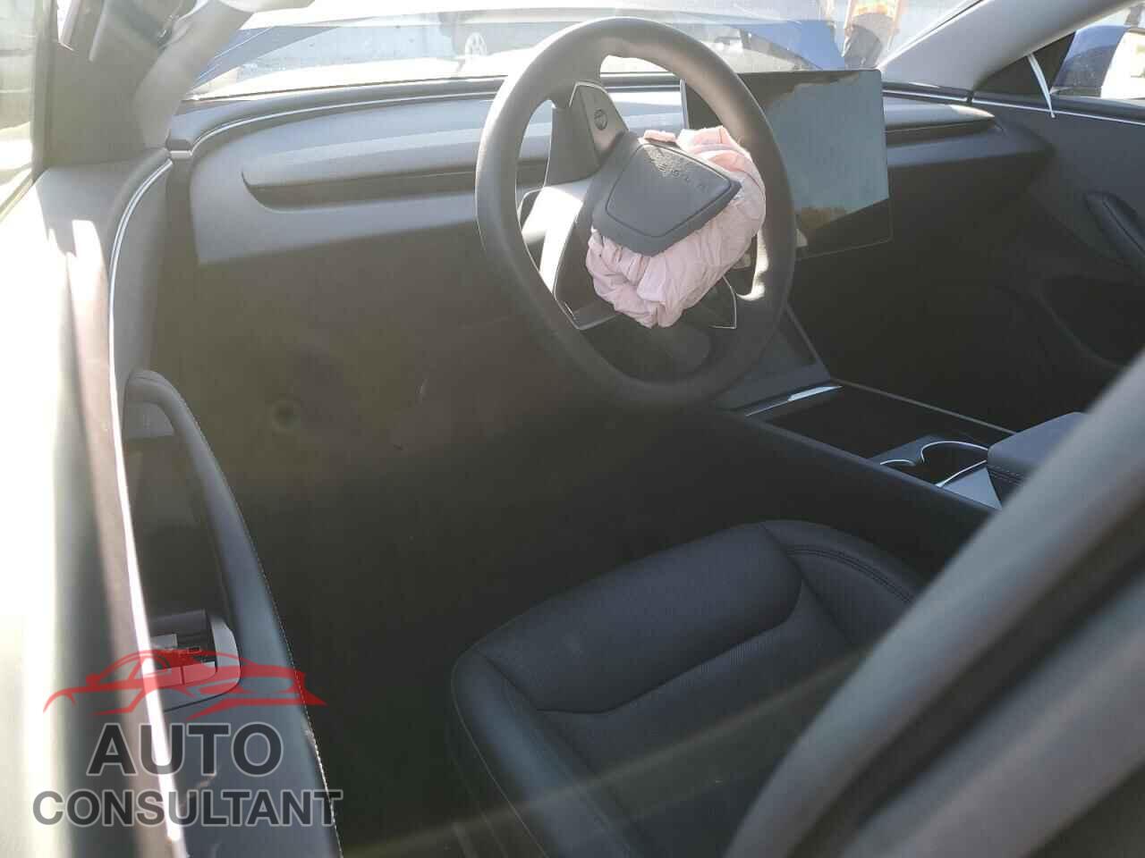 TESLA MODEL 3 2024 - 5YJ3E1EA1RF784502
