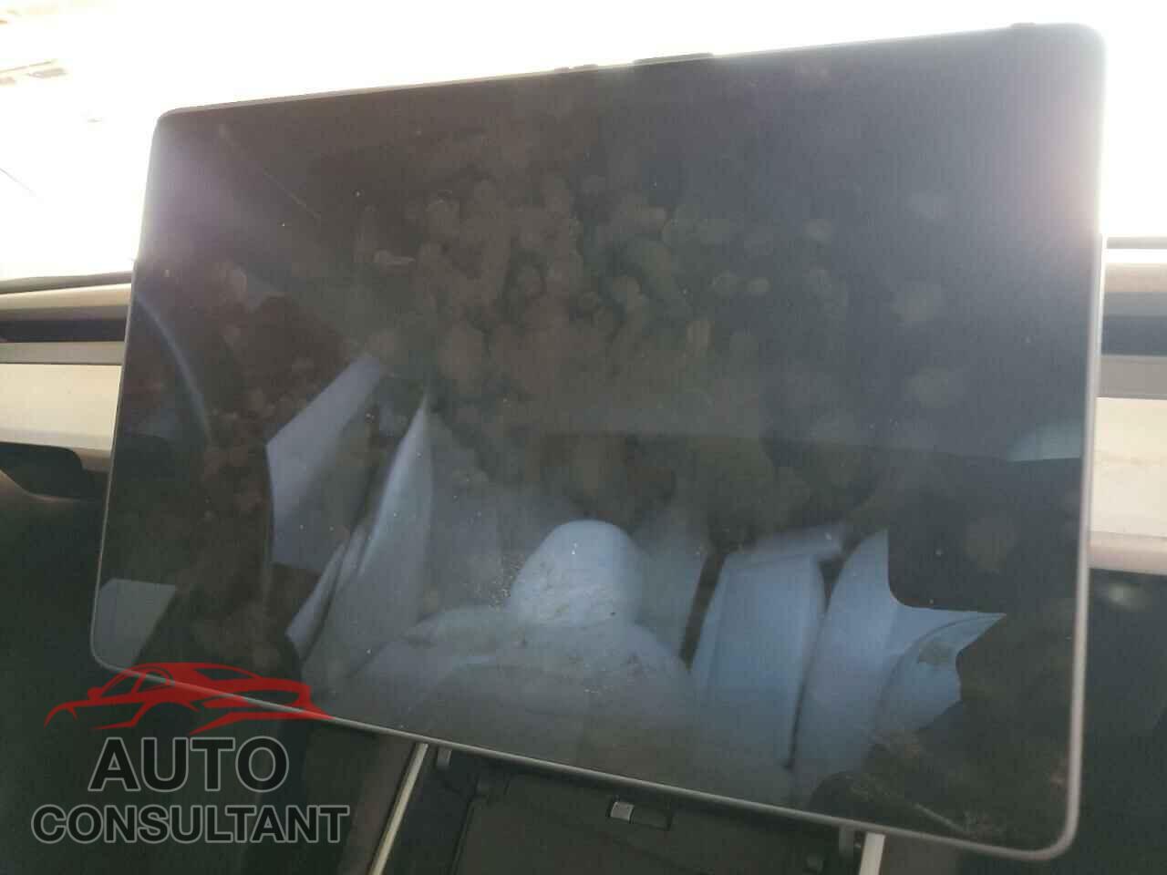 TESLA MODEL 3 2018 - 5YJ3E1EA3JF155599