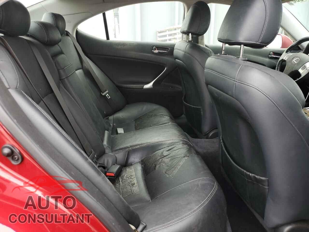 LEXUS IS 2012 - JTHCF5C29C2035911