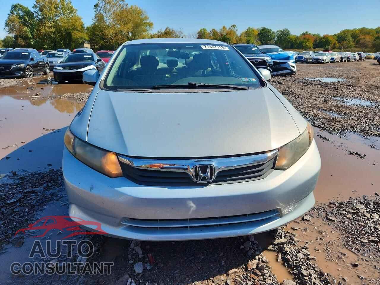 HONDA CIVIC 2012 - 2HGFB2F59CH586802