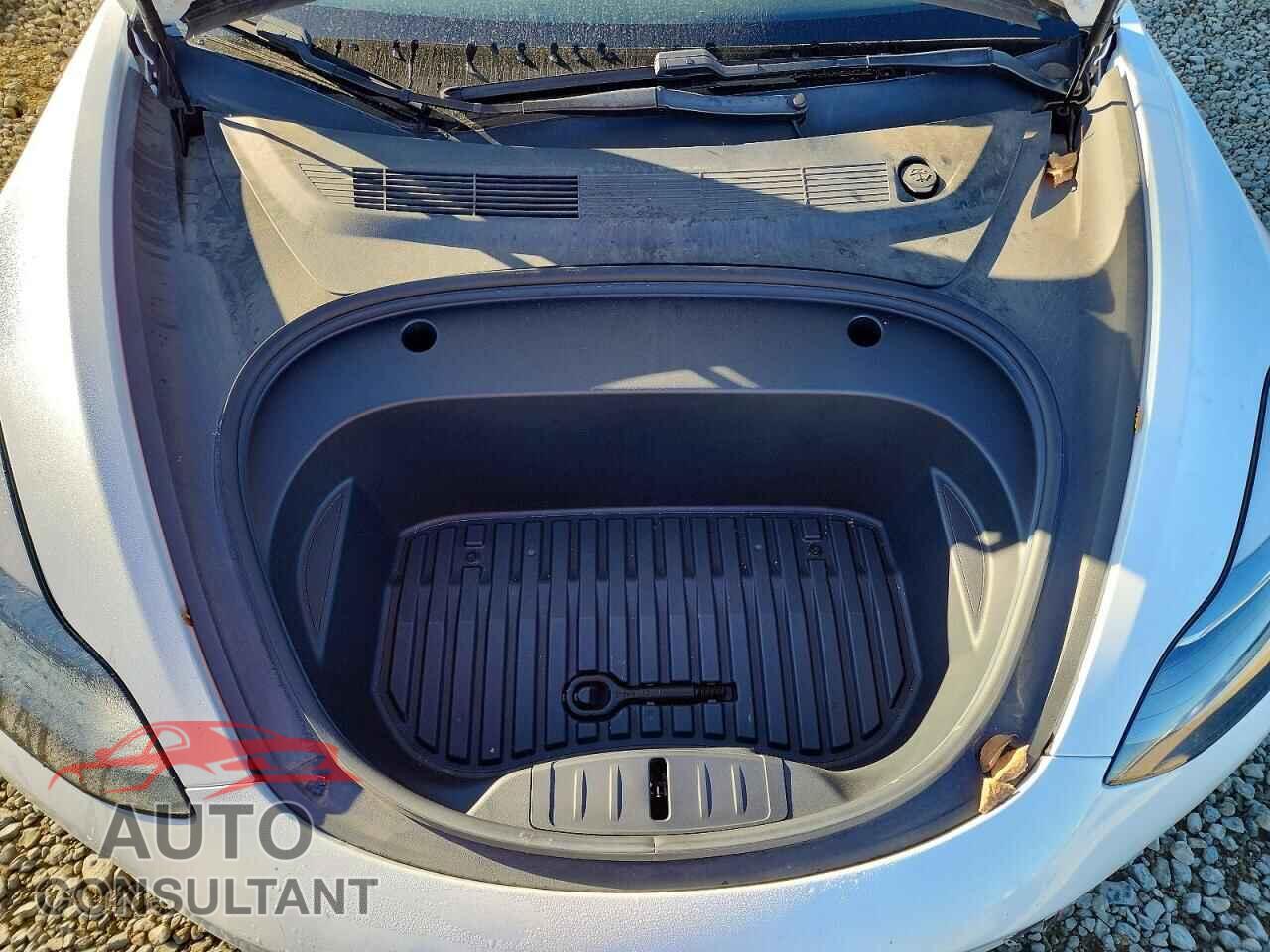 TESLA MODEL 3 2021 - 5YJ3E1EA3MF077183