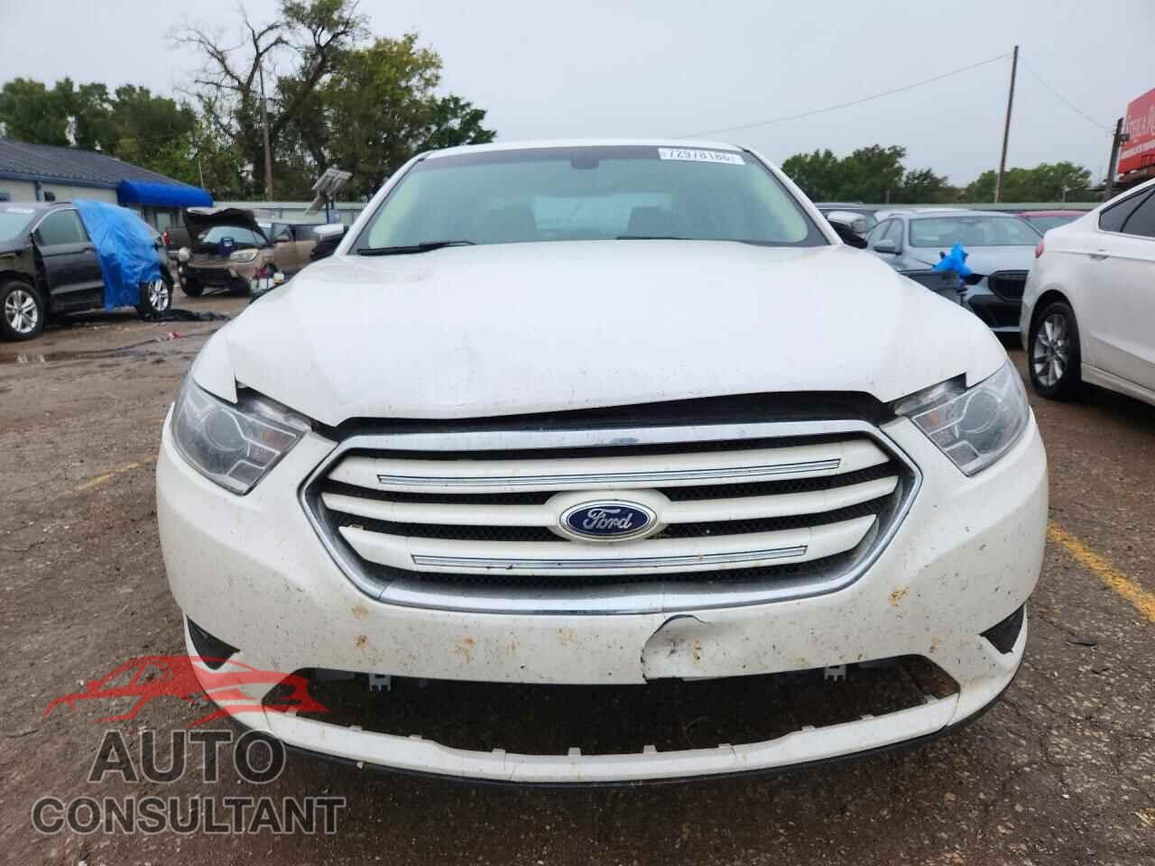 FORD TAURUS 2015 - 1FAHP2F83FG157535